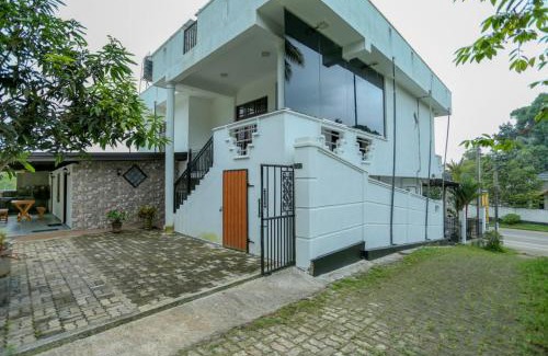 Ambalangoda Villa | Villa Sanhinda