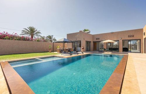 El Aggada Villa | Villa Sanna, élégante avec piscine Chauffée, jeux