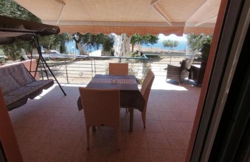 Agia Kiriaki Apartamento | Villa Sarai