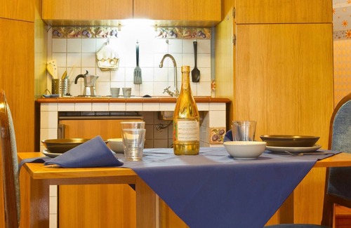 Mondello Apartamento | Villa Scimemi en Mondello- Estudio independiente en elegante Villa en el mar