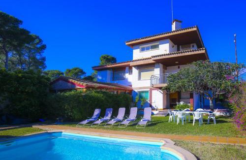 Salou Villa | Villa Serena Only families Planet Costa Dorada