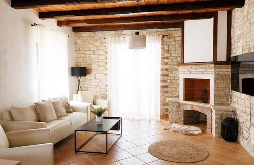 Cabrunici Villa | Villa Serenita with private pool in quite village Cabrunici in Istria