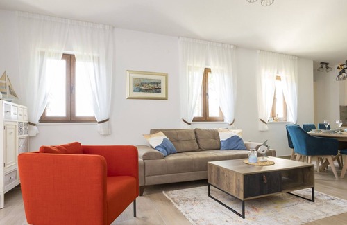 Sveti Anton Villa | Villa SERENITY with pool, sauna and jacuzzi