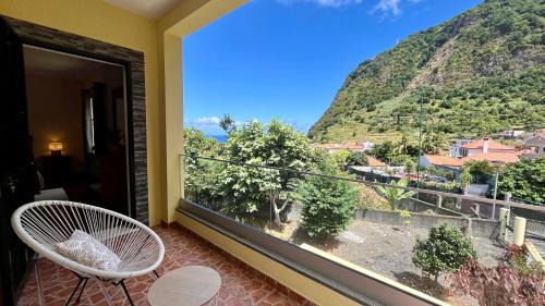 Ponta Delgada Casa | Villa Serrão, By OP