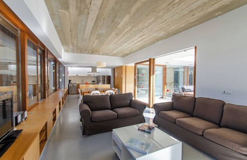 Biniancolla Villa | Villa "Ses Alzines" con vistas al mar, piscina, aire acondicionado, Wi-Fi, balcón, jardín y terraza