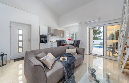 Sibenik Villa | Villa Shaula 1 - Three Bedroom House with Pool