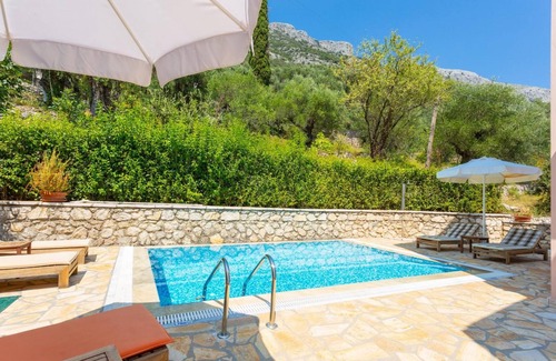 Barbati Villa | Villa Situla in Mparmpati