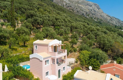 Barbati Villa | Villa Situla in Mparmpati