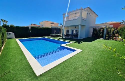 Caserio Los Tarquinos Villa | Villa Sofía - 2 bedroom villa with private pool and garden