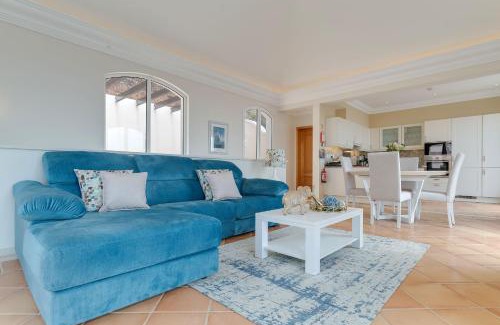 Sao Goncalo Villa | Villa Sol Palheiro Village by Holiday Rental Madeira