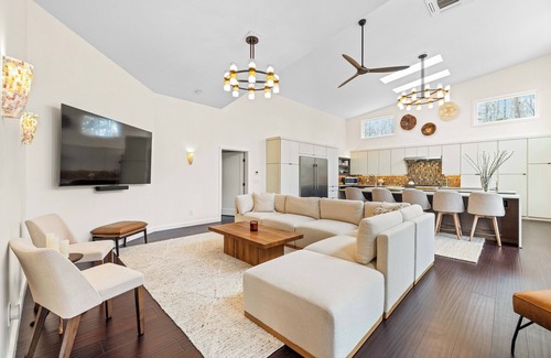 Cape Porpoise Casa | Villa Solara - Sun-filled, Newly renovated, and close to KPT