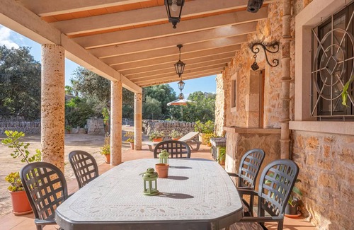 Santanyí Chalet De Esquí | Villa Son Coves by Slow Villas con piscina de agua salada y jardín en Santanyi