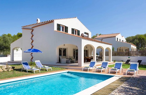 Cala Galdana Villa | Villa Son Gaieta - encantadora villa en Cala Galdana con piscina privada, Wi-Fi y A / C