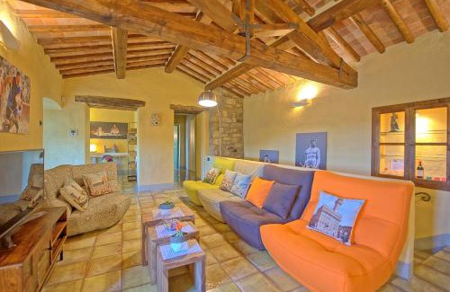 Barberino Tavarnelle Villa | Villa Sonia by PosarelliVillas