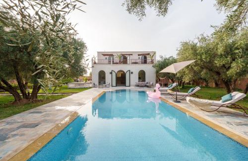 Lahebichate Cama Y Desayuno | Villa SOUAD avec piscine privée & jardin