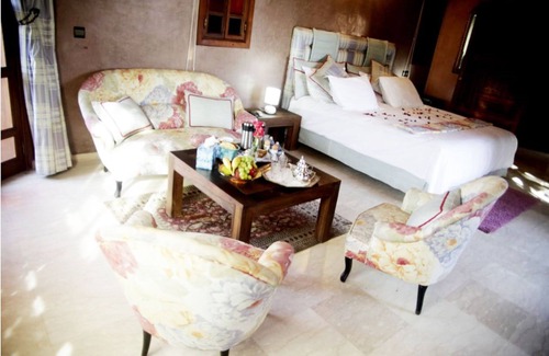 Menara Villa | Villa Souleyman