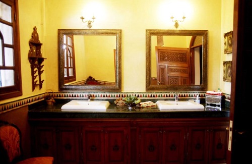 Menara Villa | Villa Souleyman