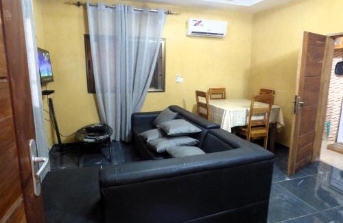 Lome Apartamento | VILLA Sourou Climatisée Avec WiFi Gratuit A 6 Nuitées de Réservation