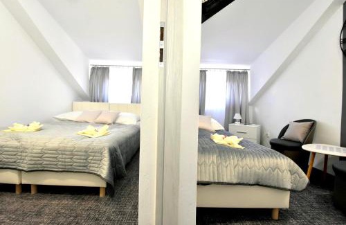 Leba Casa | Villa Sovita