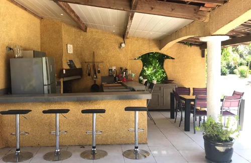Beziers Villa | Villa spacieuse à Béziers avec piscine privée et jacuzzi