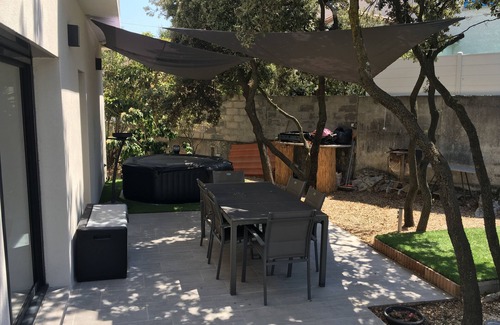 Le Cres Villa | Villa espléndida vista del Pic Saint Loup piscina / jacuzzi cerca de Montpellier