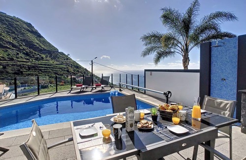 Arco da Calheta Casa | Villa Stella by LovelyStay