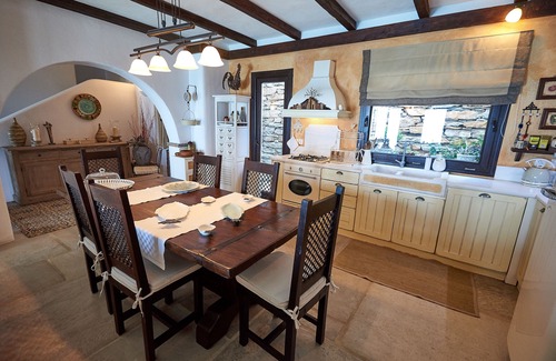 Pisses Villa | Villa Stoneflower with breathtaking sunsets & private swimming pool