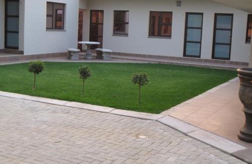 Klerksdorp Cama Y Desayuno | Villa Strada Guesthouse