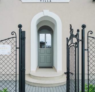 Keszthely Apartamento | Villa Strokay - Few minutes walk from Lake Balaton