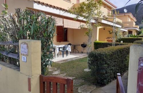 Sant'Anna Arresi Villa | Villa su due livelli super accessoriata