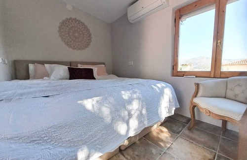 Lliber Cama Y Desayuno | Villa Sueño Grande