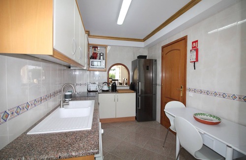 Vale de Carro Villa | Villa Summertime - AC - JACUZZI PRIVADO - bicicletas gratis - caminar a la playa y aldeas