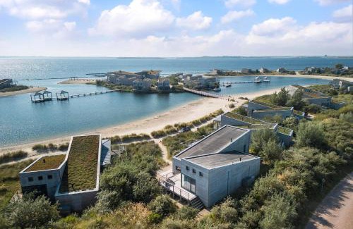 Ouddorp Villa | Villa Super VIP - 4p - Luxe Verblijf met Waterzicht - Villa 46