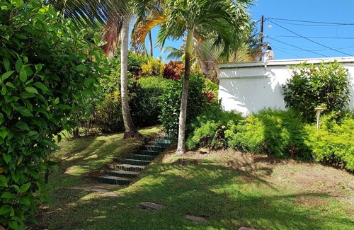 Schoelcher Apartamento | VIAJES DE NEGOCIOS MAGNÍFICA VILLA F2 PAÍSES BAJOS -Piscina-IDEAL Y BALNEAIRE TURISMO