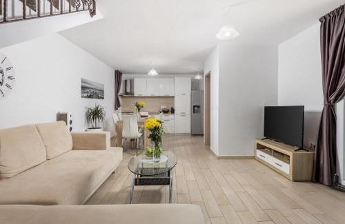 Sveta Jelena Villa | Villa Surina