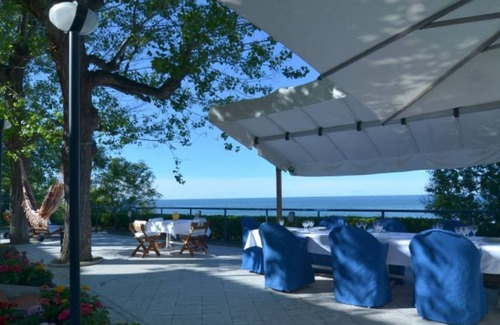 Pesaro Villa | Villa surrounded by a large park of 12 hectares with private swimming pool, tennis court and beach a