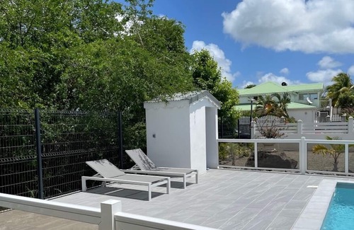 Pelletan Villa | Villa Surya au Coeur de Grande Terre