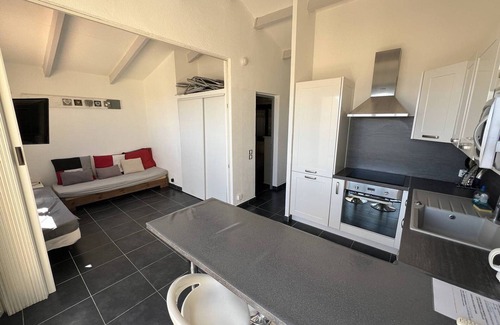 Port Leucate Villa | Villa T3 3/4 pers - Aire, WiFi, Parking - Port Leucate