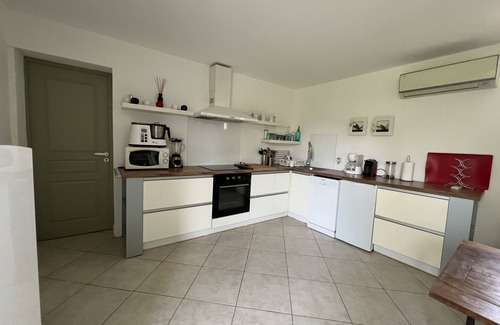 Bollene Casa | Villa T3 de 70m² Avec 4 Couchages et Jardin