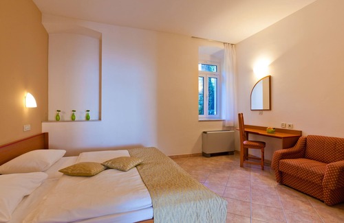Krk Hotel | Villa Tamaris - Hotel Resort Dražica