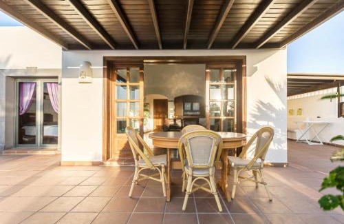 Montana Roja Casa | Villa Tania