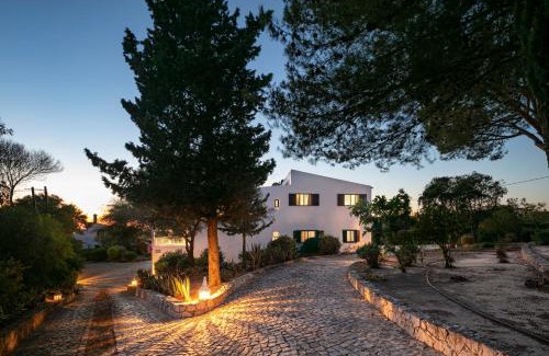 Carvoeiro Villa | Villa Tara, Heated private pool, short walk to to town & beach