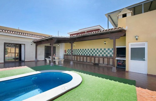 Icod de los Vinos Chalet De Esquí | Villa Tazana