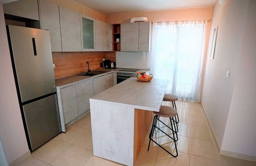 Kastela Villa | Villa Tea-Beach - 7 habitaciones, 16 huéspedes, piscina, vistas al mar