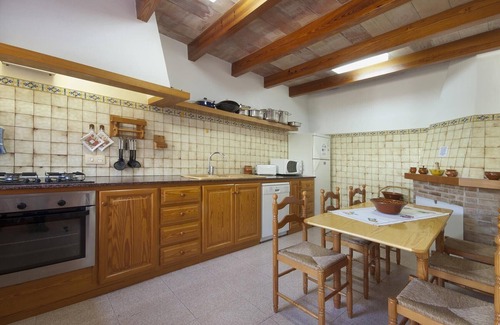 Pollensa Chalet De Esquí | Estilo mallorquina granja