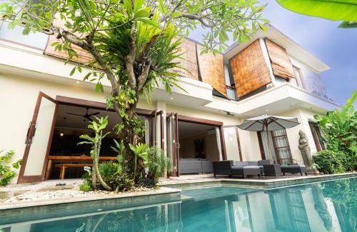 Dewi Sri Villa | Villa Tepi Sungai a luxurious, under new management, 6 bedroom 620 sqm retreat featuring a stunning 15 meter pool and dedicated childrens room with 4 bunk beds newly renovated in Seminyak