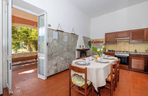 Finalborgo Villa | Villa Teresa a stone's throw from Finalborgo