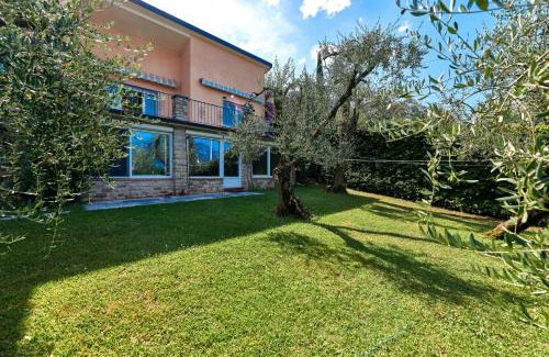 Magugnago Villa | villa Teresina appartamento Relax