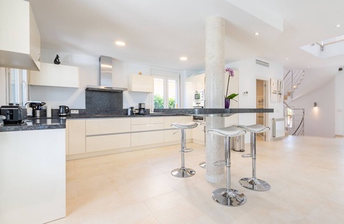 El Toro Villa | Villa 'The Tower' con piscina privada, Wi-Fi y aire acondicionado