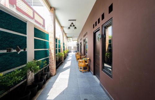 Java Hotel | Villa Three King FM Mitra RedDoorz
